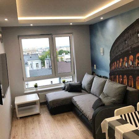 Klimatyzowany Apartament Roma Z Garazem Podziemnym Kielce Exterior photo