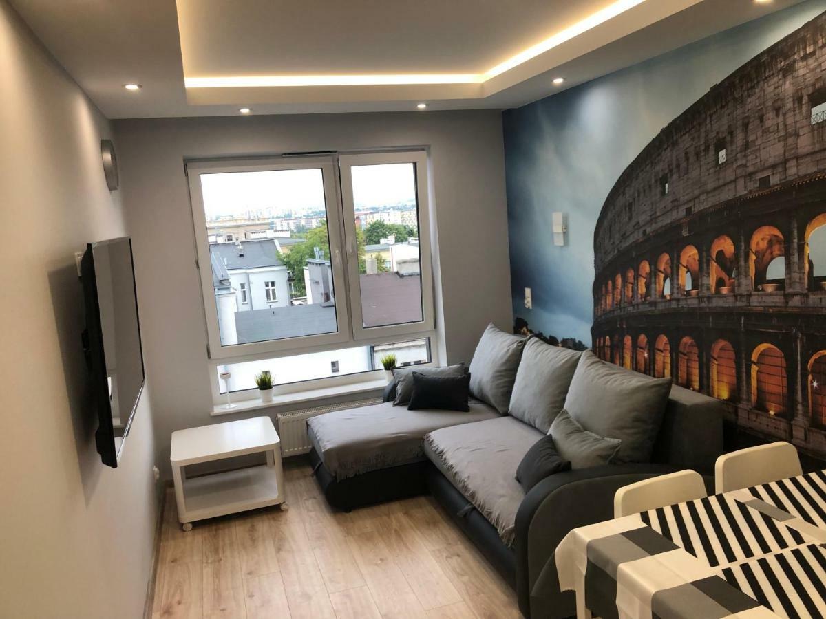 Klimatyzowany Apartament Roma Z Garazem Podziemnym Kielce Exterior photo