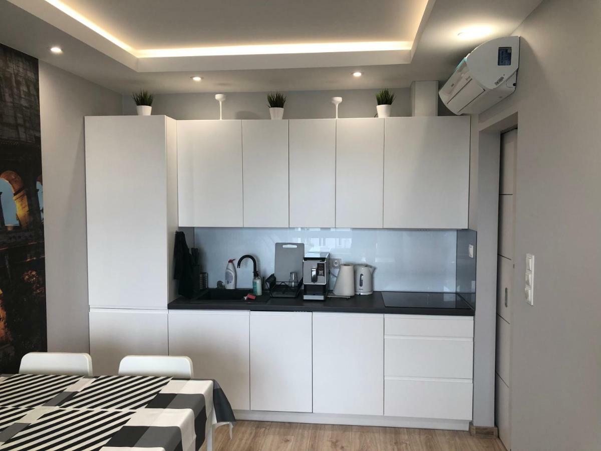 Klimatyzowany Apartament Roma Z Garazem Podziemnym Kielce Exterior photo