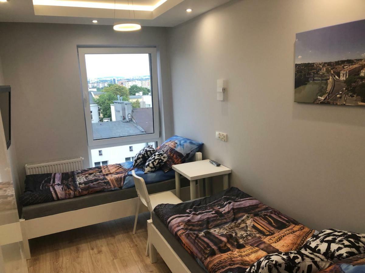 Klimatyzowany Apartament Roma Z Garazem Podziemnym Kielce Exterior photo