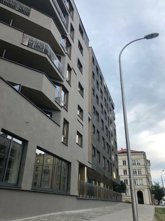 Klimatyzowany Apartament Roma Z Garazem Podziemnym Kielce Exterior photo