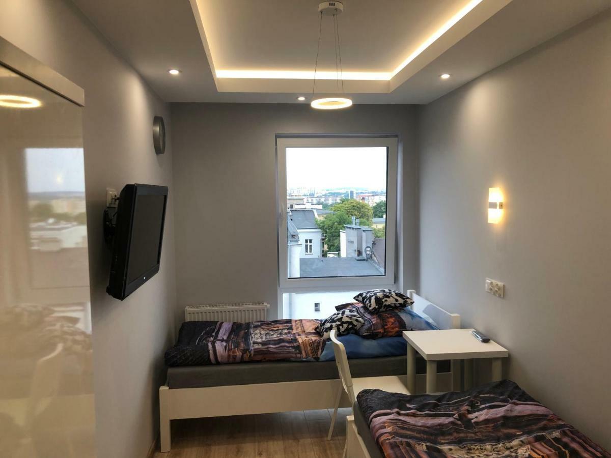 Klimatyzowany Apartament Roma Z Garazem Podziemnym Kielce Exterior photo